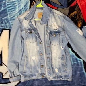 I am selling an mens XL Jean jacket from rue 21. Fits like a large!